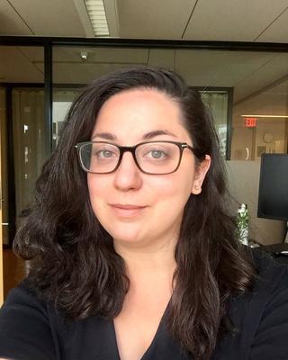 Liz Sultzer headshot